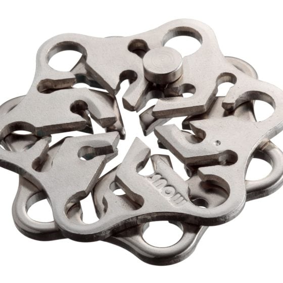 Cast Snow – Image 1